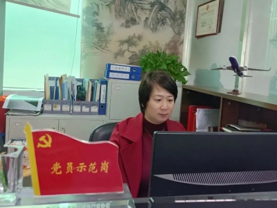 亮身份,树形象,作表率—“党员示范岗”点亮先锋之光